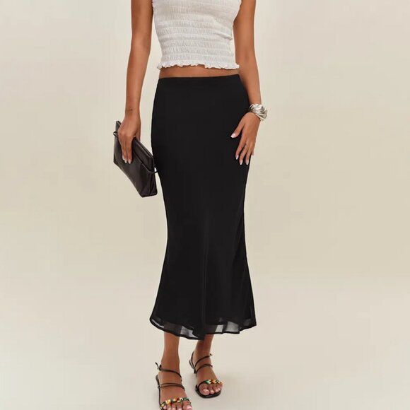 Reformation Layla Skirt Black - Size 2 - Picture 1 of 1